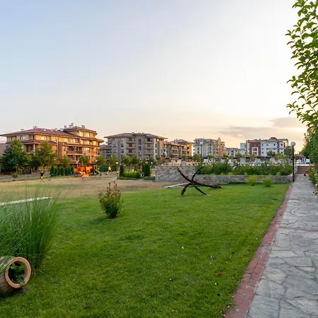 Sorrento Sole Mare Апартамент Свети Влас