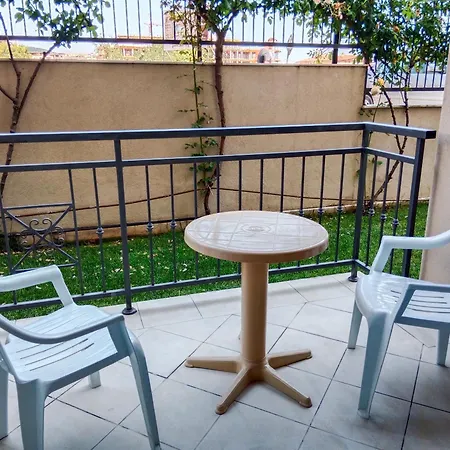Sorrento Sole Mare Апартамент Свети Влас